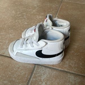 Toddler Nike blazer mid 77